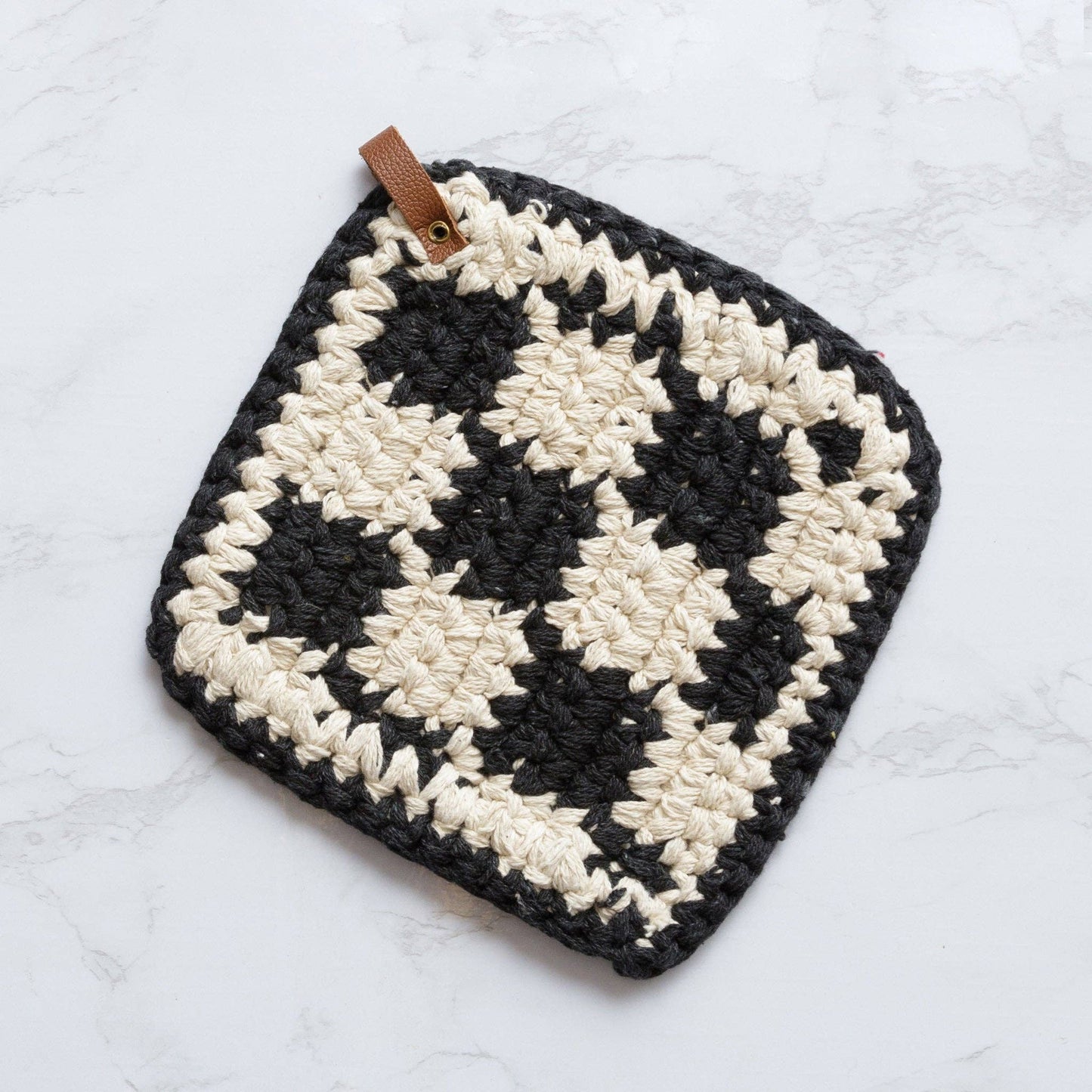 Knitted Pot Holder - Black And Natural (PK/2)