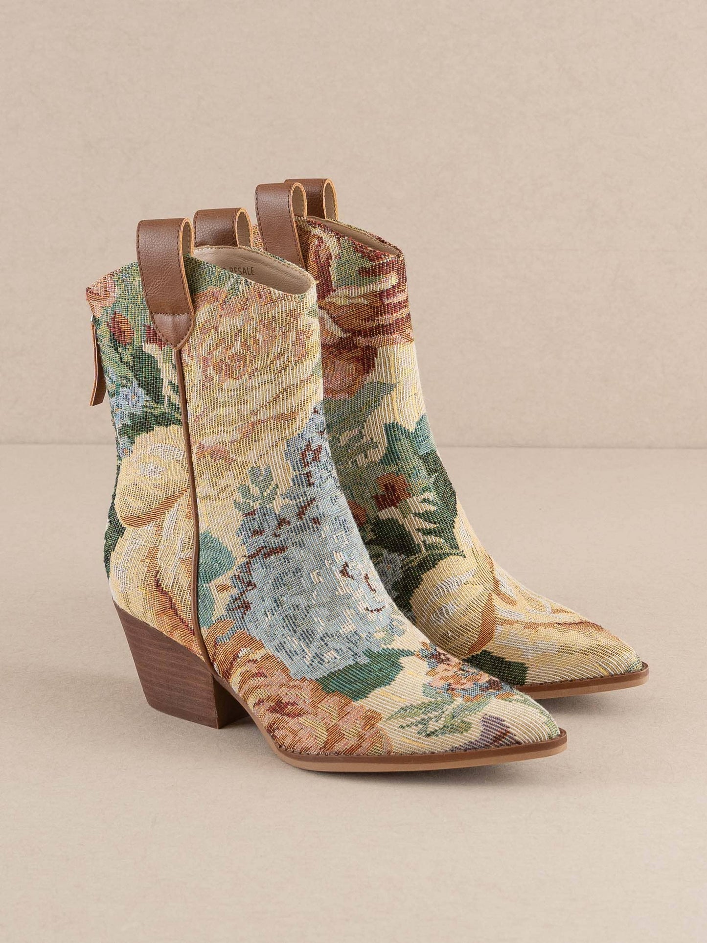 The Kaiya | Floral Vintage Western Tapestry Boot