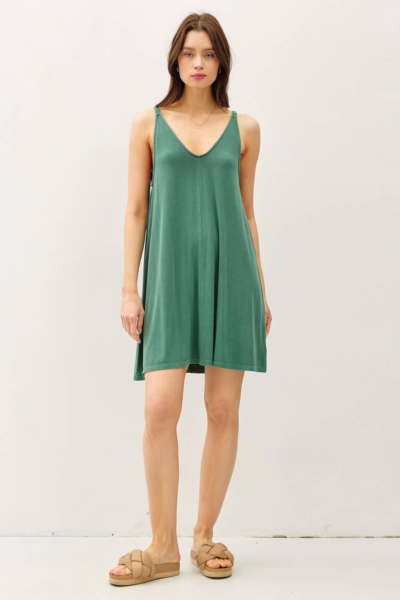 RIBBED V-NECK KNIT DRESS - Pine