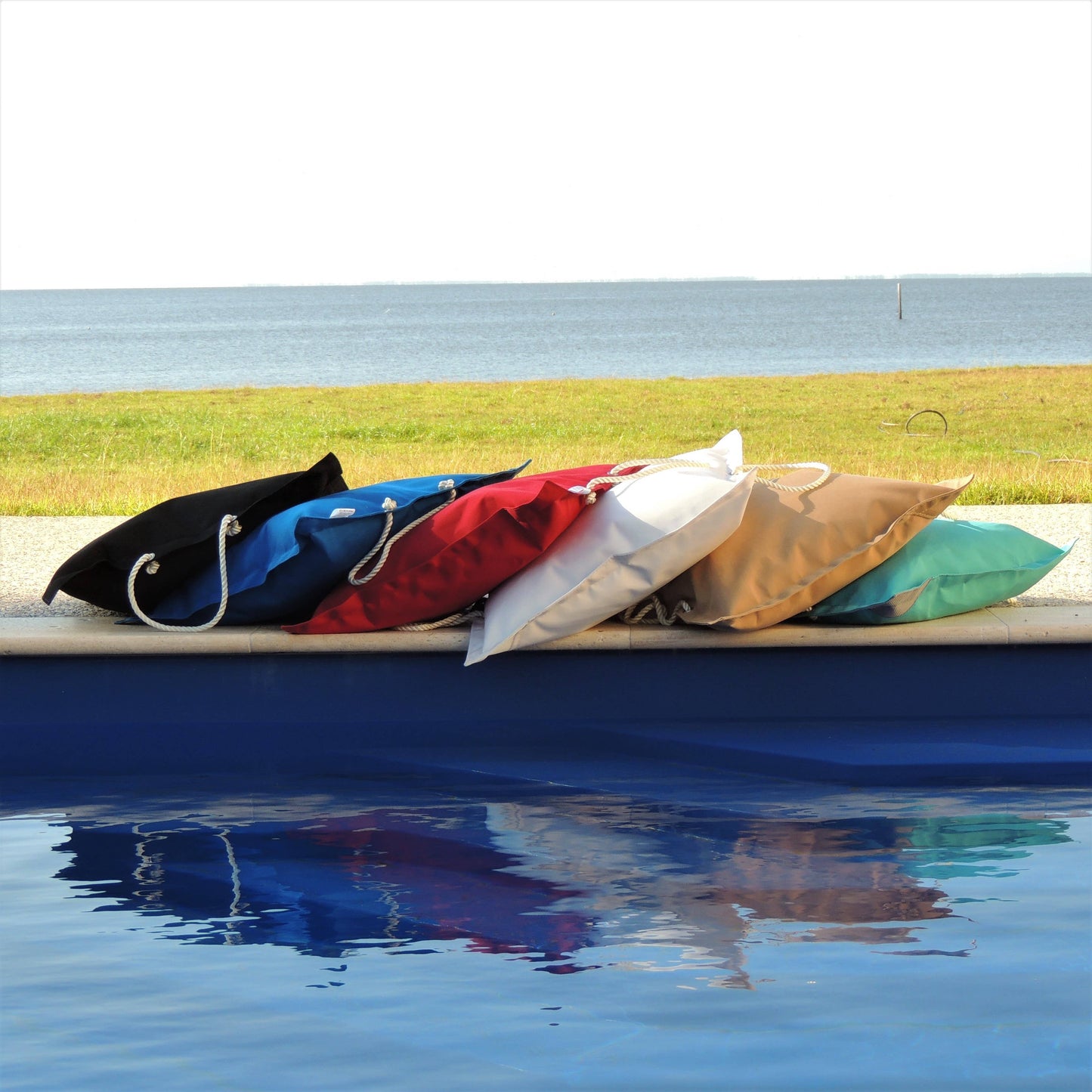 Flybridge Floating Pillow, Captain Navy Sunbrella